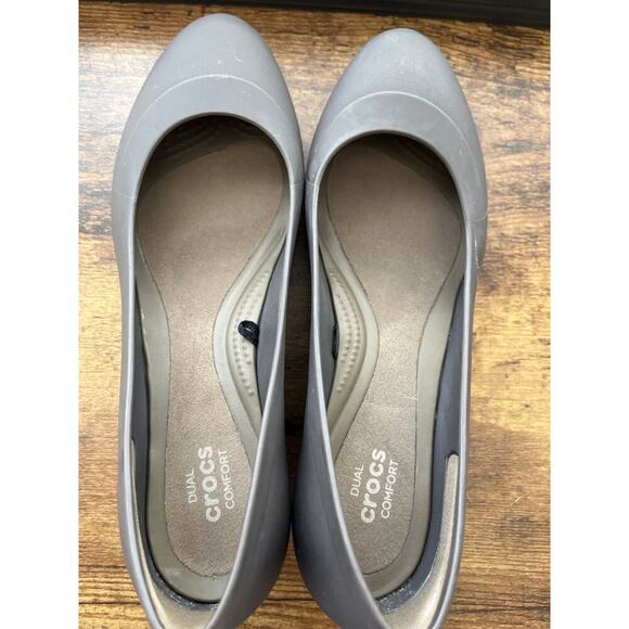 Crocs Womens 6 W Taupe Lina Wedge Pump Comfort with Style Summer - Picture 6 of 7